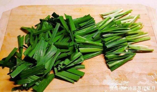 炒猪血时,牢记别直接下锅,多做这一步,猪血鲜香嫩滑没有腥味