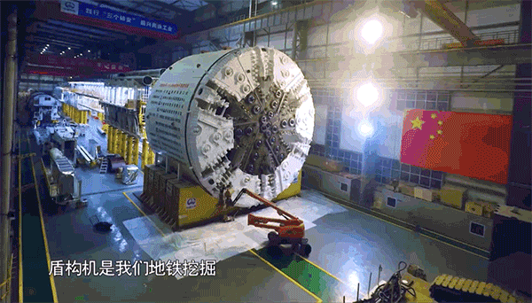 兄弟团感动“毕业”!《奔跑吧·黄河篇》回首两季展现黄河沿岸蓬勃发展 蓝天下