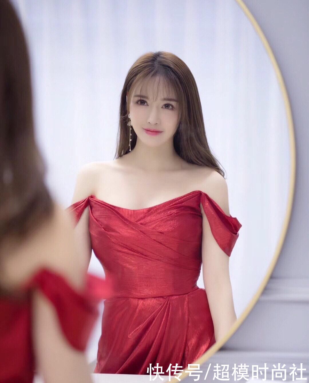 演员高溜整容鼻尖坏死！本是清纯风长发美女，成网红脸没了辨识度