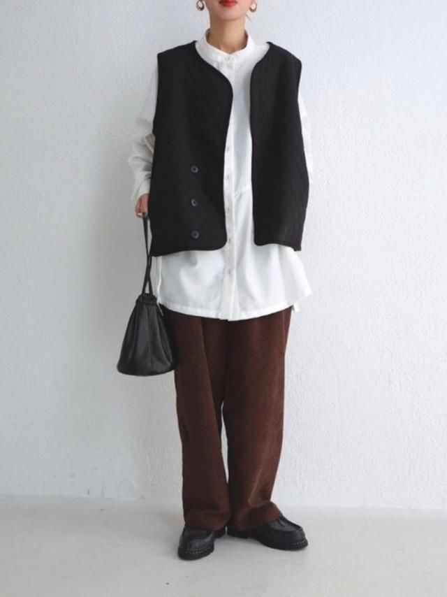 日本女生都爱灯芯绒长裤！3技巧让腿变修长穿出复古文青感