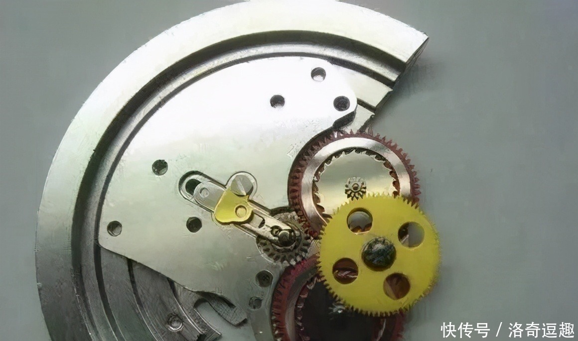 手表|机械手表的自动上链和手动上链有哪些区别?清楚地告诉你如何选择