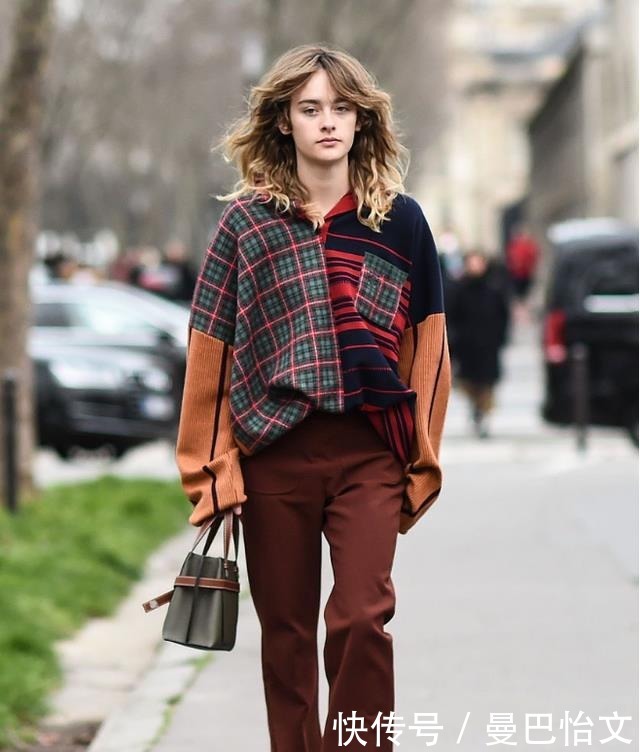 咖啡色为黄皮“量身定制”,时尚又高级,显白效果太明显