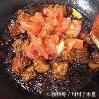 翻炒均匀|今日美食土豆炖牛肉,跟我这么做,保准让你的味道上升一个层次
