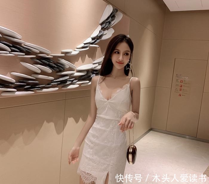  十足|气质小姐姐，身穿白色蕾丝边连衣裙，看着仙气十足！