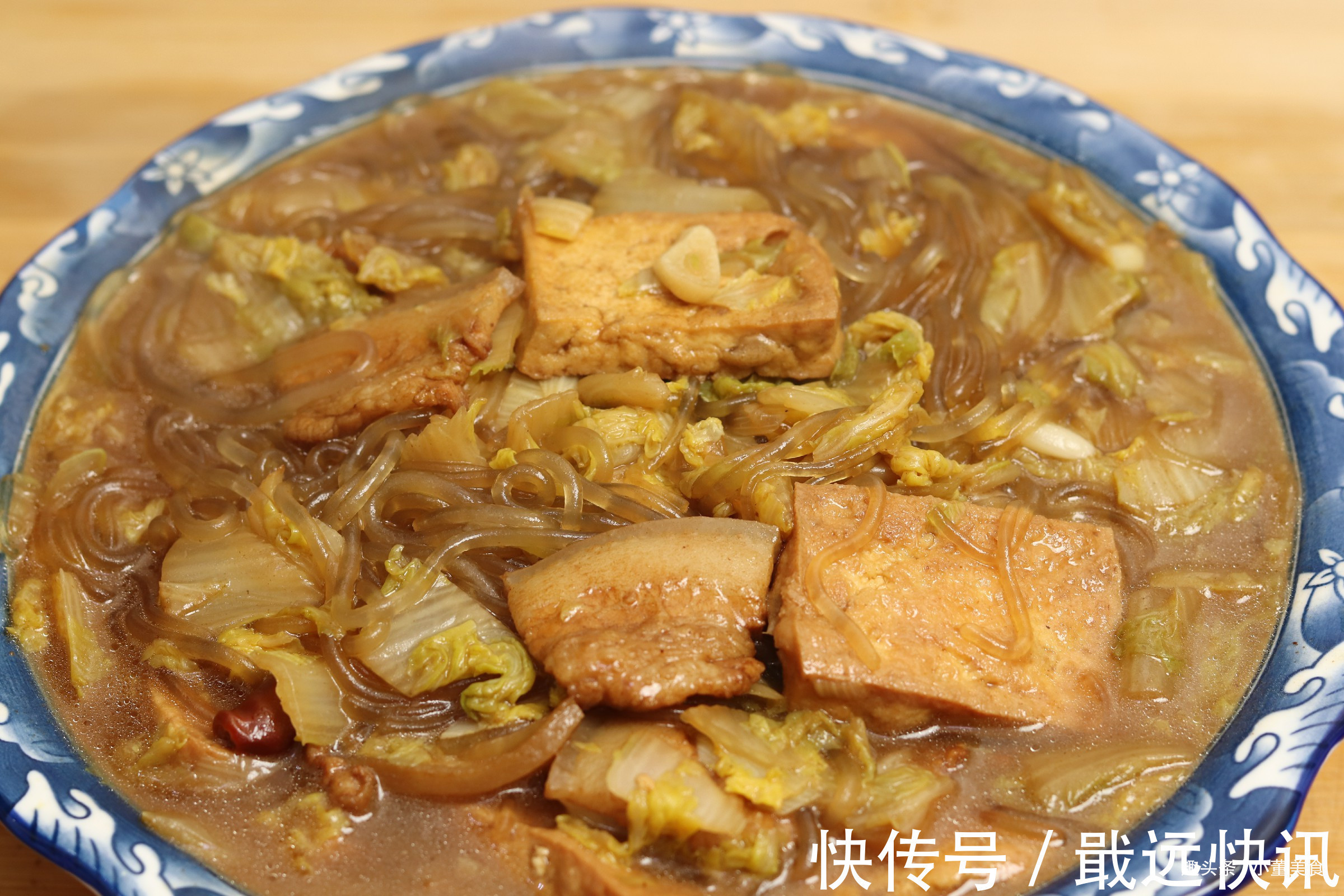大锅菜|白菜炖豆腐,先炒白菜还是先炖豆腐大厨教你正确做法,太香了