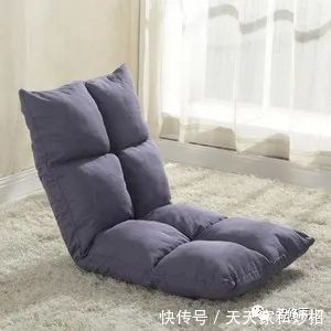 榻榻米|客厅沙发怎么买?U型太老土,聪明人家里这样摆,时尚省空间