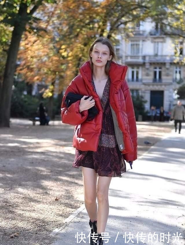 白色|冬季,羽绒服建议多穿这4种“颜色”,不仅时尚耐看,还特温暖