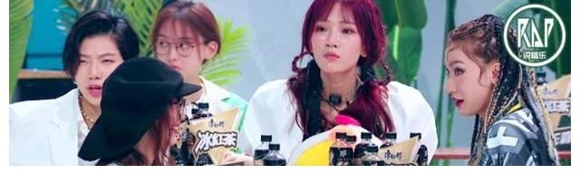 王嘉尔|《黑怕女孩》首播！选手好看，作品记不住