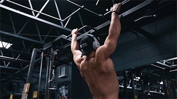 斜方肌|引体向上这样练,倒三角就不远了,来看看你的引体向上练对了吗!