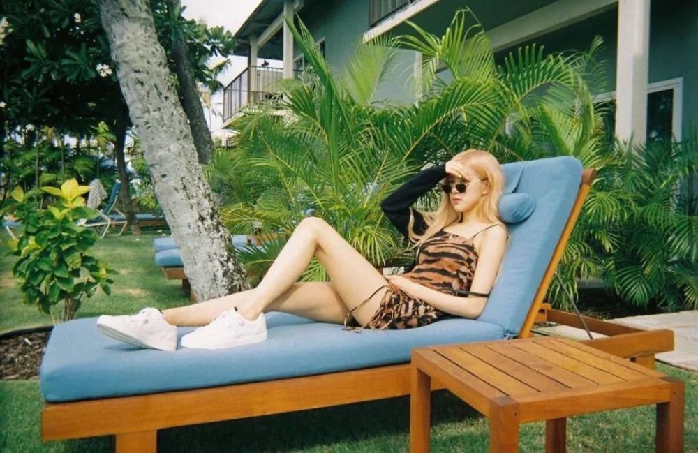 adidas 侃爷竟和奥巴马撞鞋了!都五十年了,明星们还在抢着穿这双鞋!