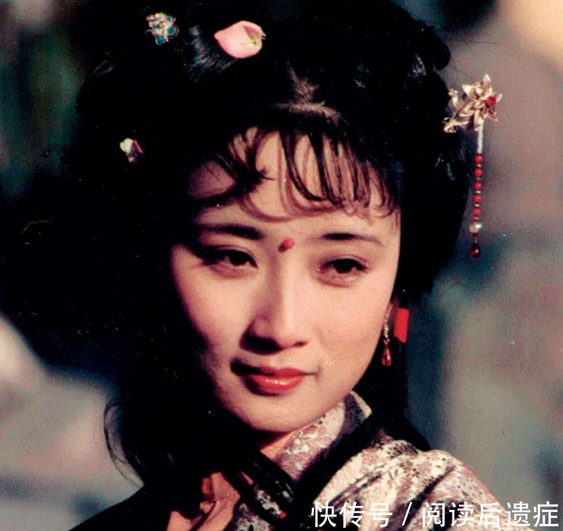 贾宝玉@香菱问宝玉晴雯“什么病”,太天真