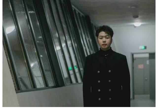 澡堂|岳云鹏杜海涛参加综艺节目，当众给澡堂客人捏脚，小岳岳徒手上阵