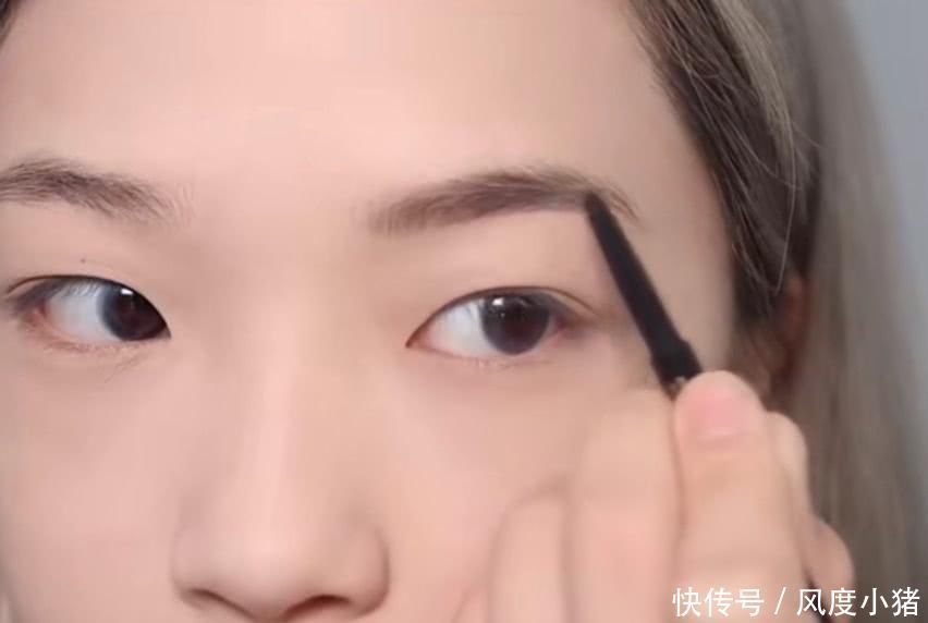 天使|小姐姐仿妆“小千代”,被吐槽装嫩,看到成品这脸被天使吻过