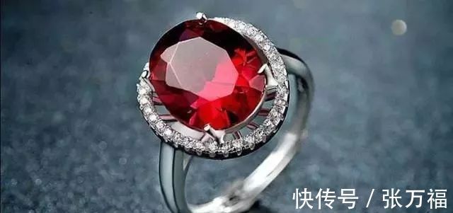 损失|这些珠宝不可以叠戴,不然小心损失过“万”