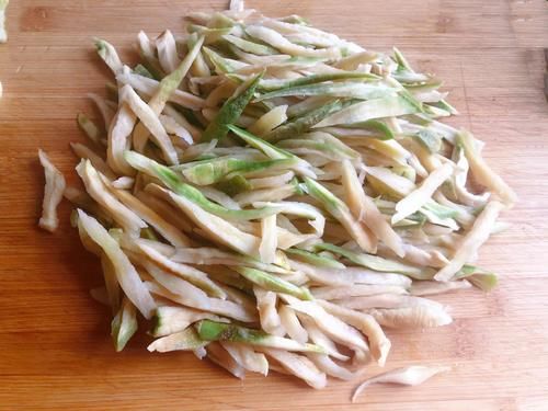 一到过年就爱囤这菜，和肉炒越嚼越香，消食开胃，独特风味谁都爱