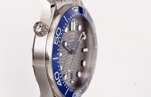 众多潜水腕表中，为什么大家偏爱这一款？