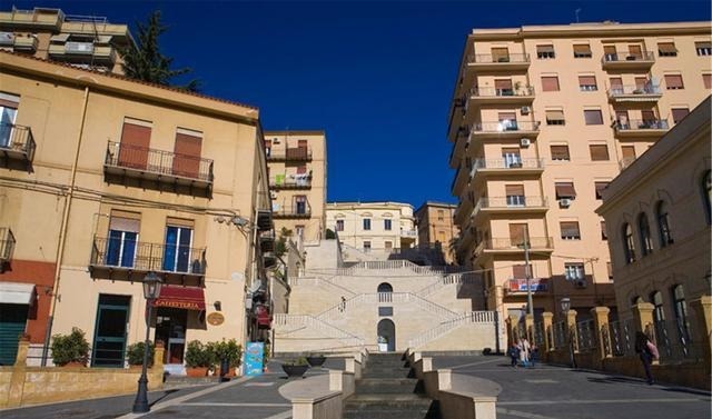 西西里岛|西西里岛不仅充满异域风情,还流传很多英雄传说