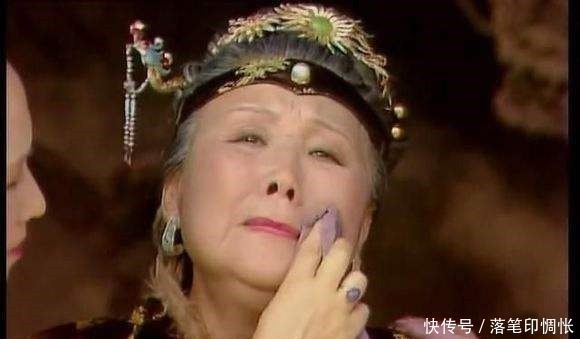 寡嫂@贾宝玉挨打,寡嫂李纨却哭得不成样子,背后隐藏着一桩丑闻!