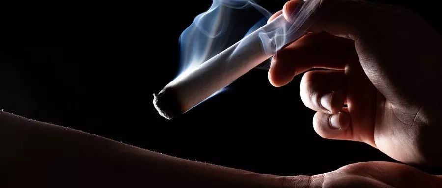 艾灸|大家好!我叫“息肉”,癌症的近亲!我最怕无情又温柔的手术刀艾灸