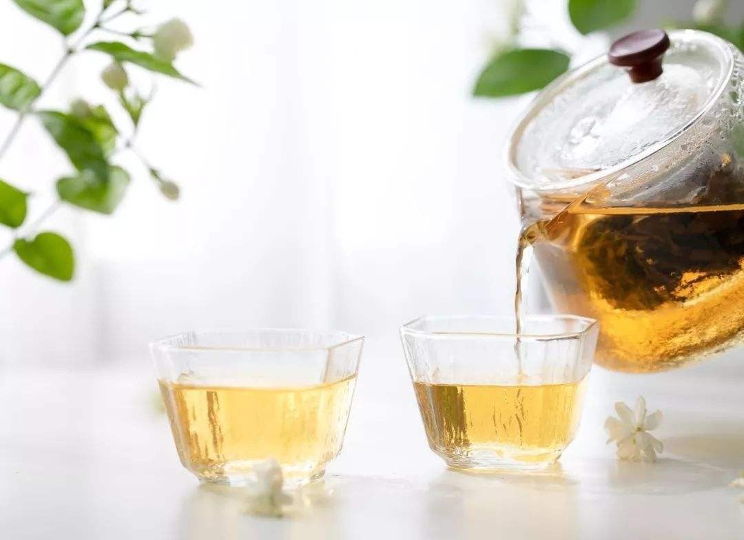 之中|你喝到过发酸的白茶吗?到底是存坏了还是正处于转化之中?