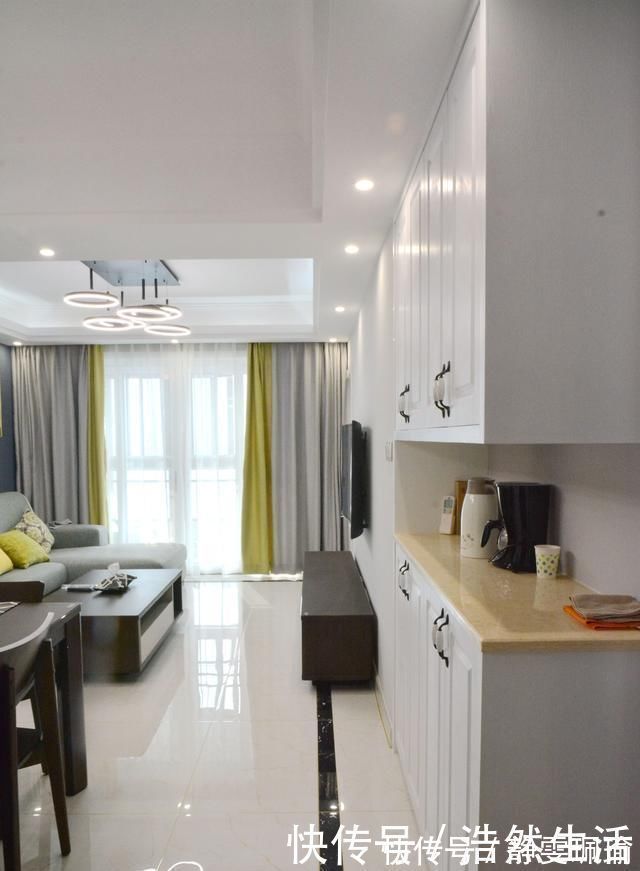 内嵌|新房打扫干净收尾中，还没入住就很漂亮了电视墙尤其抢眼晒晒