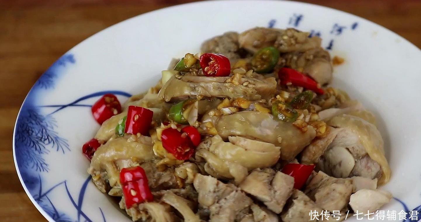 这才是鸡腿最好吃的做法,擀面杖一敲,不煮不炸,我家一周吃5次