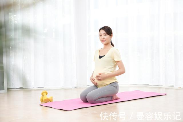 母亲|产妇顺产时老公抓拍了三张经典相片,引人深思:母亲真伟大