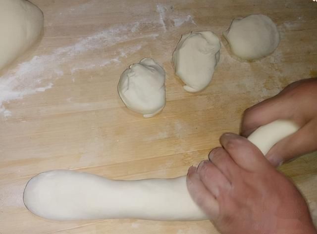 蒸馒头时，“冷水蒸”好还是“开水蒸”好？区别太大，做错难吃