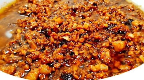 初二吃面,无保留教你正宗炸酱面,酱香十足不油腻,2碗不够吃