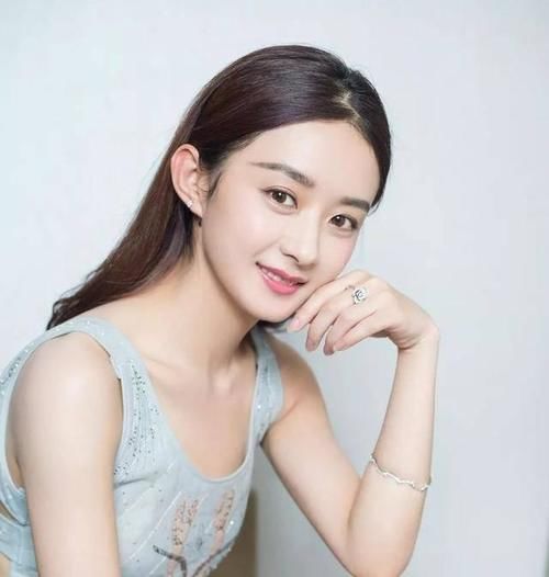 女孩子的脸型有五种，方脸很常见，鹅蛋脸最好看，你是哪种？