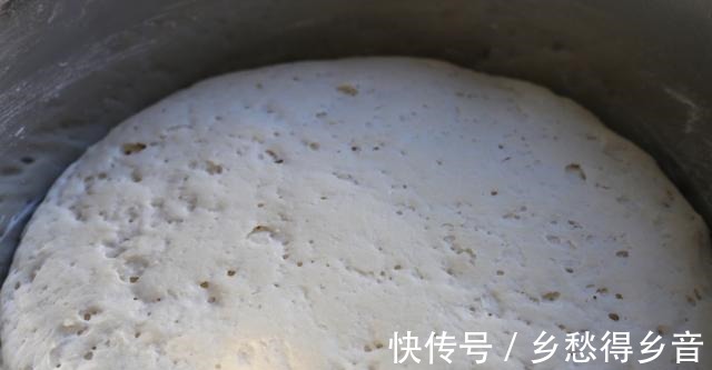 很多人扔掉的这菜叶子，其实是个宝，晒干存起来，能吃一冬天！