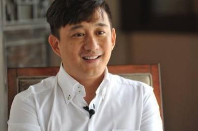 节目被硬塞7个小鲜肉,黄磊当众甩脸,何炅尴尬不敢吭声