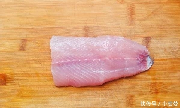 红润|能喝上瘾的鱼肉汤做法,鲜香滑嫩,汤色红润更诱人