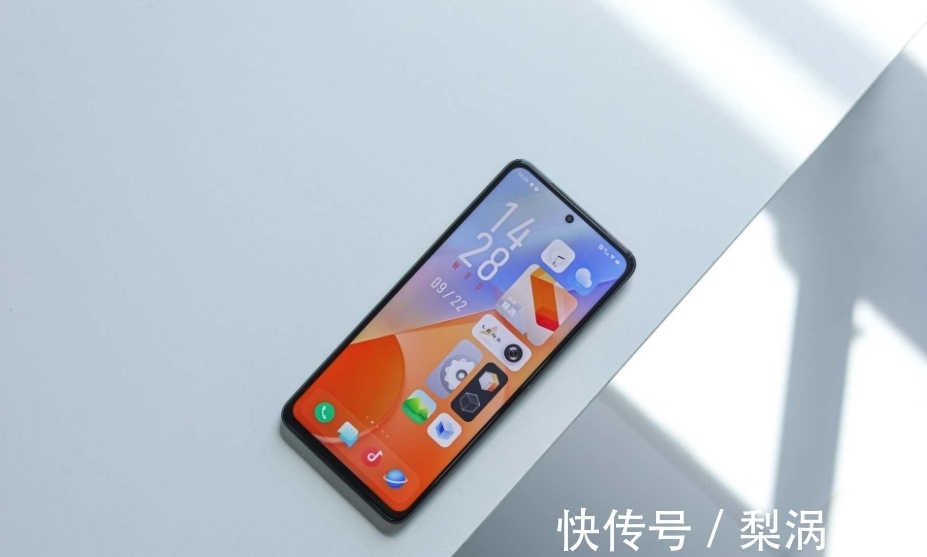 处理器|续航强劲，vivo5000毫安电池产品降价至千元档，清仓退场？