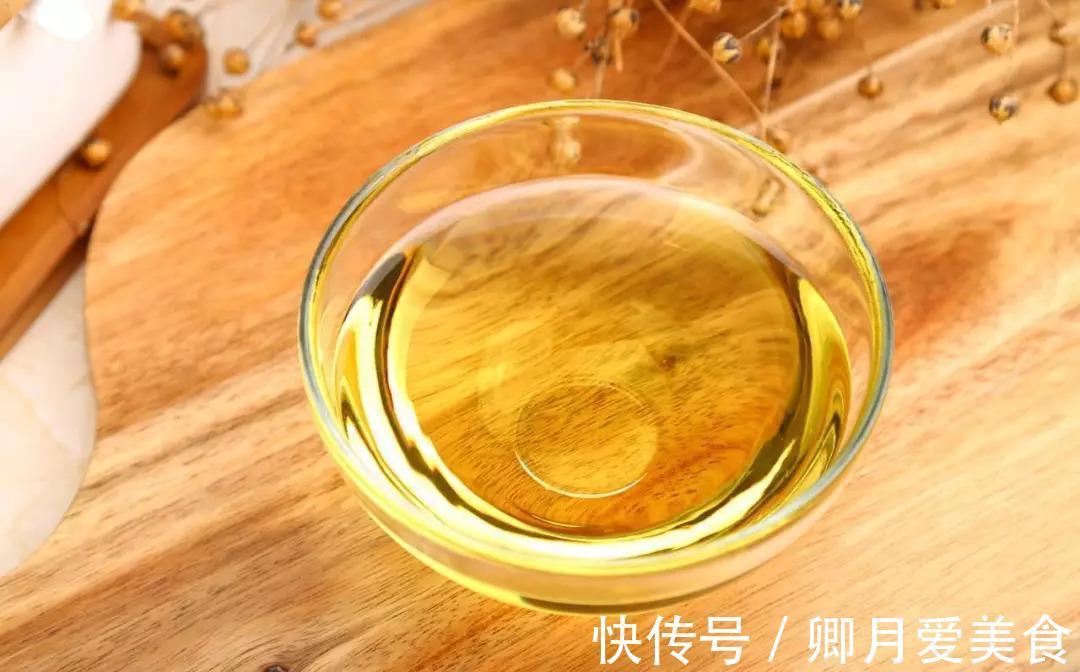 高血脂|血脂高的人,天天吃素反而适得其反,少吃这2物才是降血脂的关键