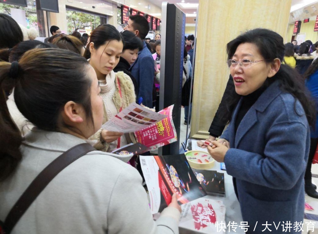 女生学习什么专业，毕业之后“收入最高”，学生要有清晰的认知