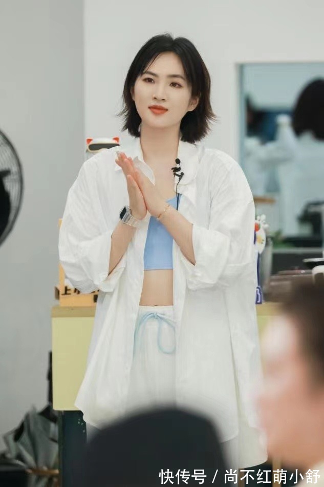 脸型 任正非之女姚安娜的“新发型”真利落,但是量感不太匹配,太显man