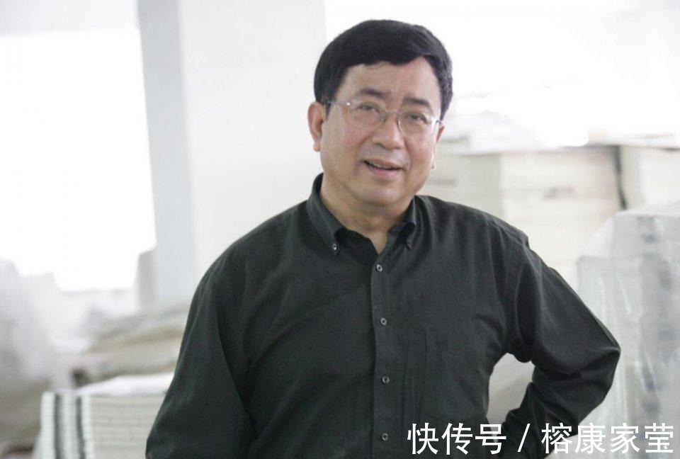 易中天|余秋雨的真实水平如何?易中天的评价不留情面,金庸的评价很幽默