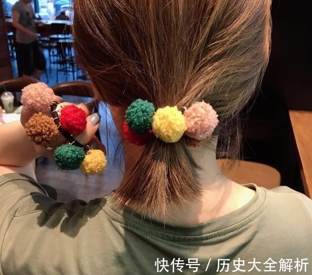 发夹|建议女士们出门,别披头散发!一定要扎个头发,不仅减龄更加干练!