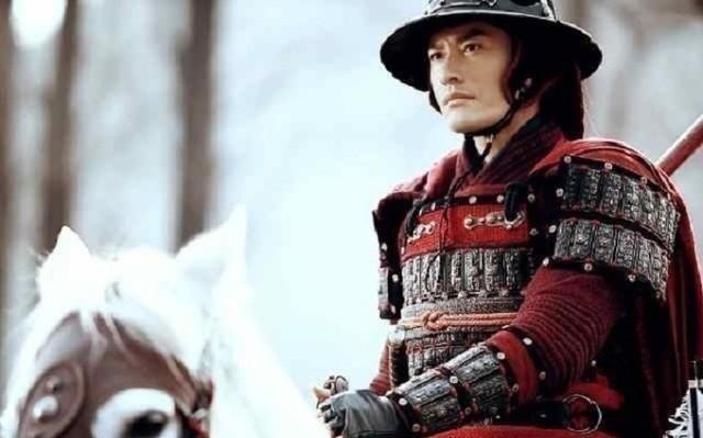 岳飞!中国历史上的九大名剑,最后一把宝剑,岳飞用它杀死了上千金兵