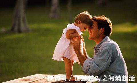 爸爸|有这些行为的爸爸要警惕,你正在消耗孩子对你的崇拜,请赶紧改正