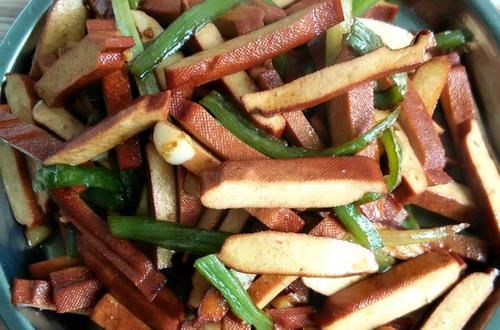 瞬间光盘的家常菜，简单经济很实惠，上桌鲜香扑面，让你食欲大增