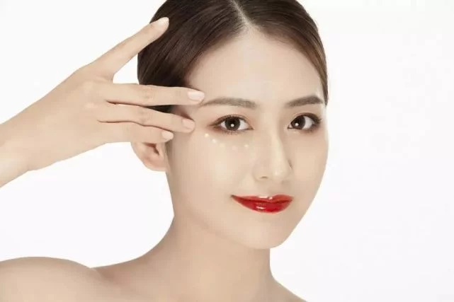 黑眼圈