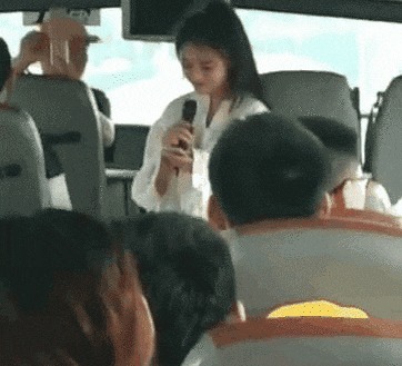 |搞笑GIF:姑娘真的好漂亮,找个这样的女朋友还不错吧!