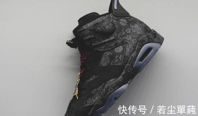 aj 一款有男码的女款AJ!让男生穿上一双“小黑裙”会是怎样的画风!