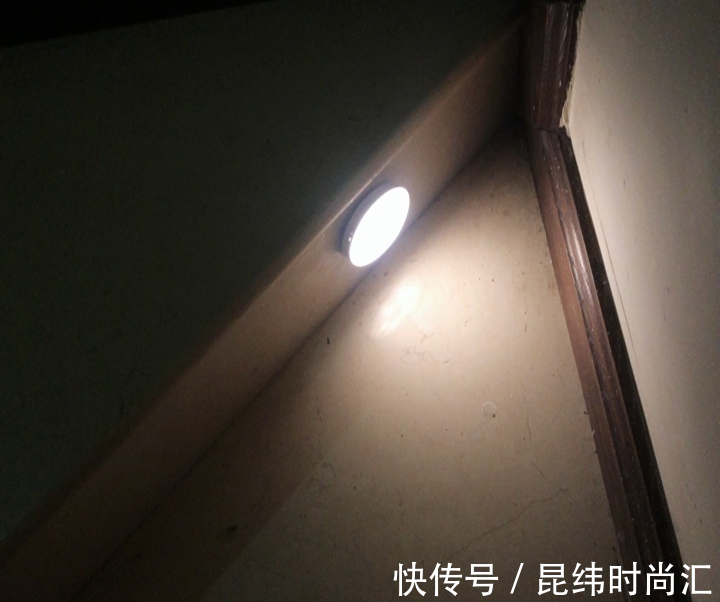 衣架|被网红“过度吹捧”的10样家居品,其实很不实用,花钱买教训