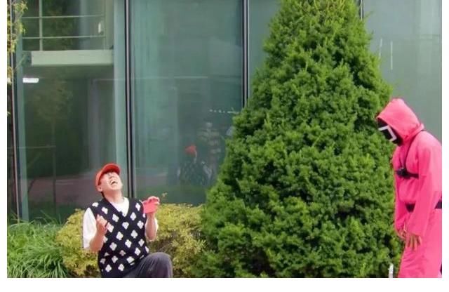 《RM》神還原《魷魚游戲》！劉在石大戰(zhàn)全昭旻，上天竟有神奇安排