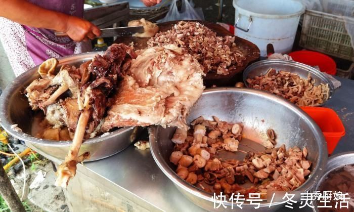 炖羊肉时，记得放“1白2黄”，羊肉鲜嫩软烂，汤浓味道鲜，无膻味