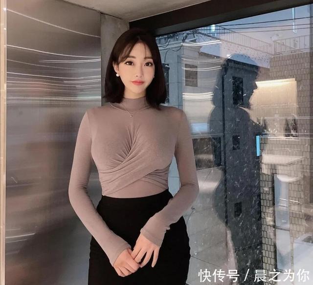 小姐姐|美女教练身材性感，颜值超高，网友：真让人羡慕