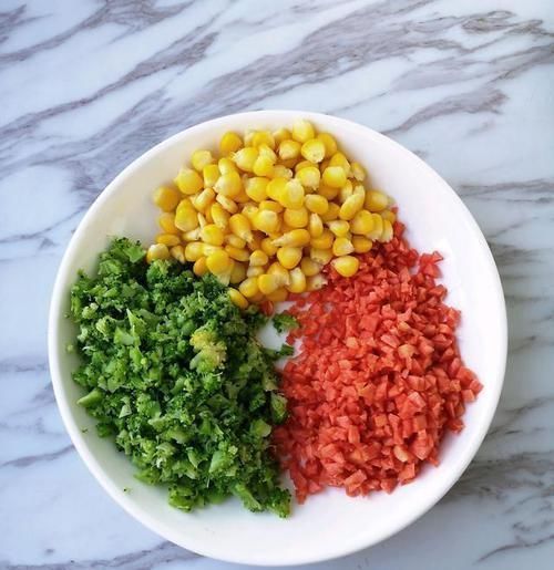 好吃|好吃不胖的蔬菜鸡胸肉饼,营养丰富,想瘦下来就这样吃